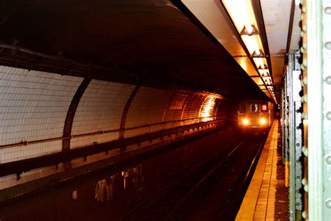 underground metro figgerits|(syn.) Underground, metro Figgerits.